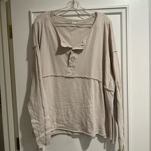 Urban Outfitters Oversized long sleeved light tan top size medium